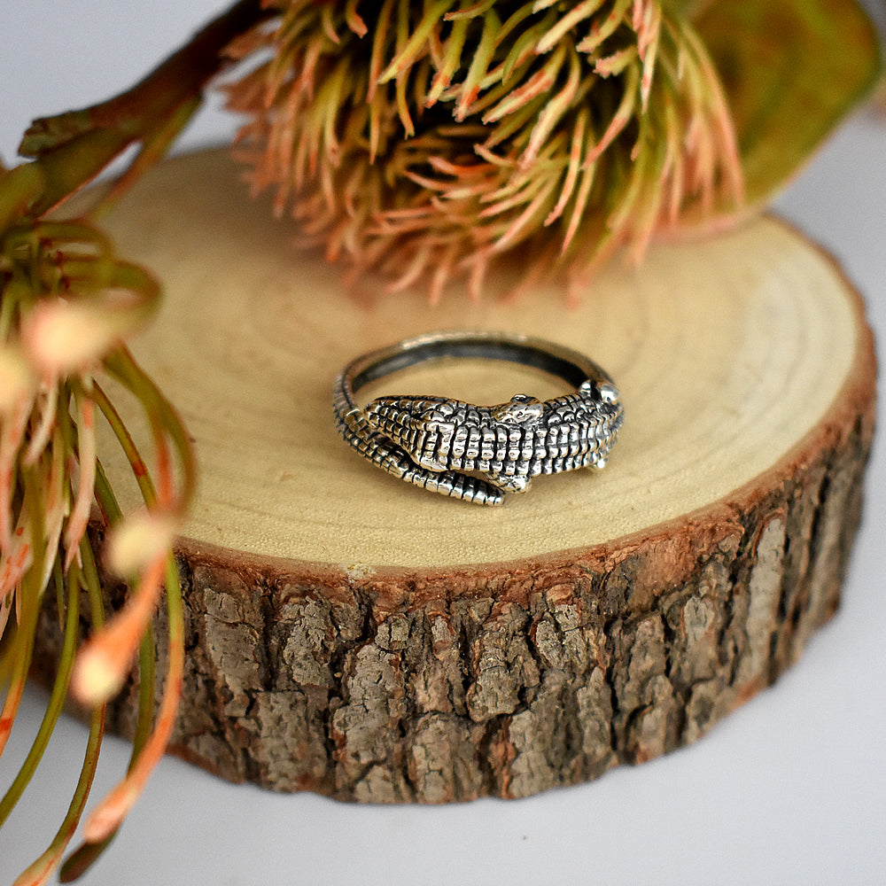 Harley oxidised silver alligator ring
