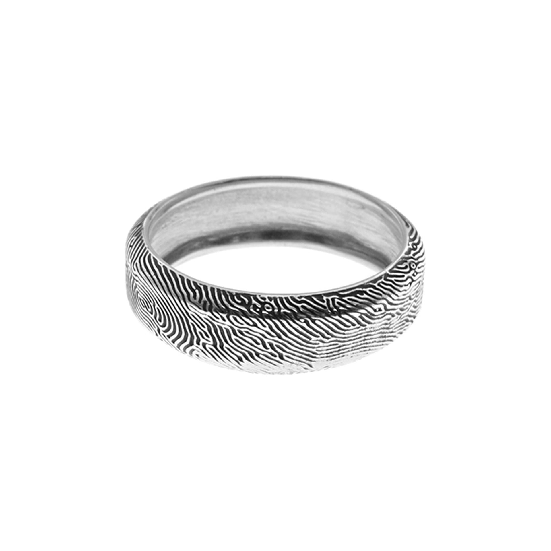 Harley chunky band ring with fingerprint pattern