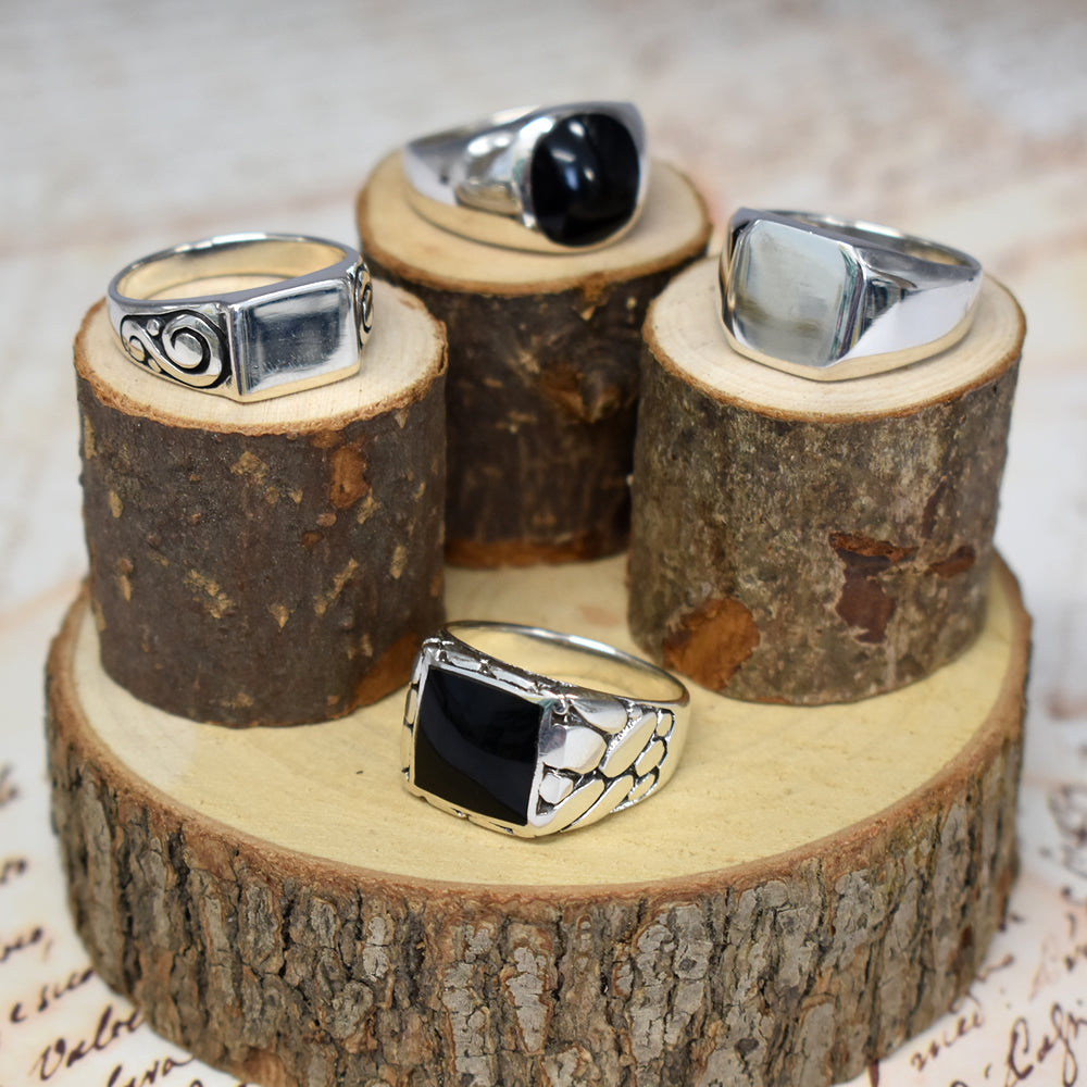 Harley 12mm squircle black onyx signet ring